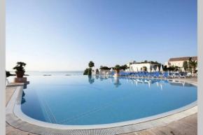 Appartement Lumineux dans Résidence avec Piscine